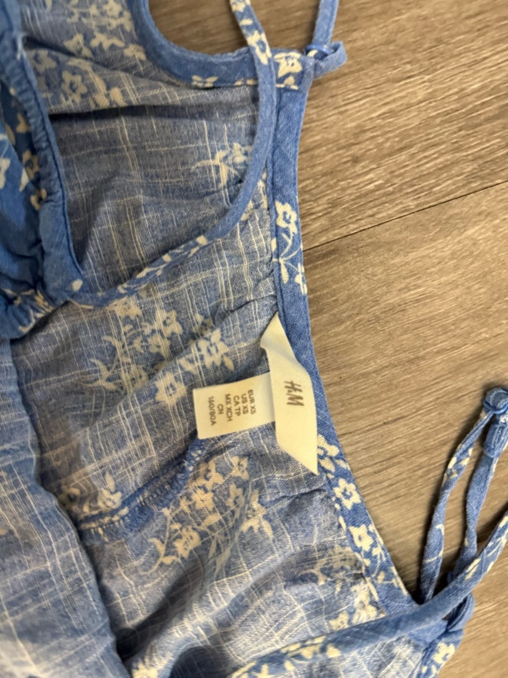 H&M Blue Floral Spaghetti Strap Crop Top - Picture 4 of 6